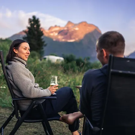 Vertical - Trollveggen منزل للإقامة Åndalsnes